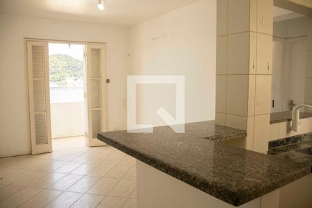 Sala/Cozinha de apartamento para alugar com 1 quarto, 55m² em Centro, São Vicente