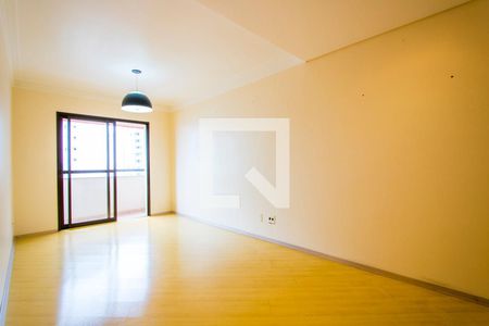 Apartamento para alugar com 76m², 3 quartos e 2 vagasSala