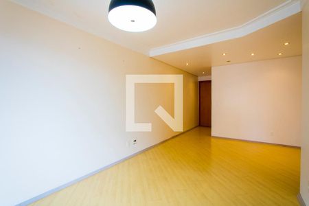 Sala de apartamento para alugar com 3 quartos, 76m² em Vila Gilda, Santo André