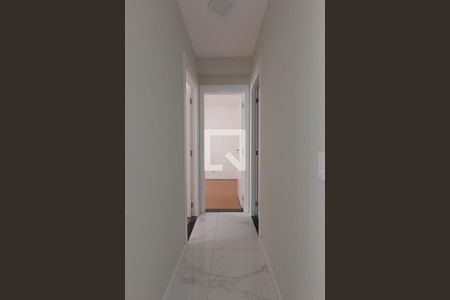 Corredor de apartamento para alugar com 2 quartos, 43m² em Parque Reboucas, São Paulo