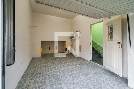 Garagem de casa à venda com 3 quartos, 168m² em Vila Nair, São Paulo