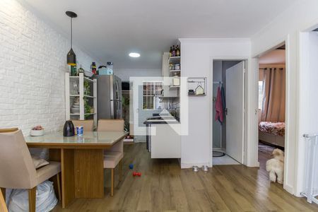 Sala de casa para alugar com 2 quartos, 80m² em Vila Sao Paulo, Mogi das Cruzes