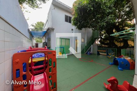 Casa à venda com 7 quartos, 406m² em Serra, Belo Horizonte