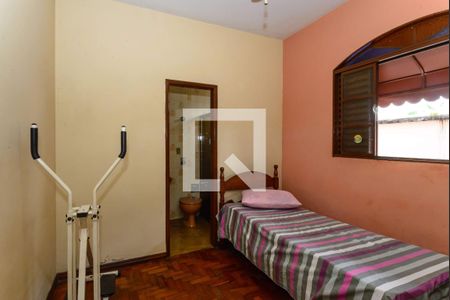 Casa à venda com 6 quartos, 200m² em Colégio Batista, Belo Horizonte