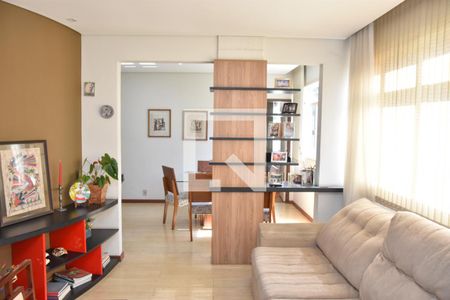 Apartamento à venda com 4 quartos, 158m² em Lourdes, Belo Horizonte