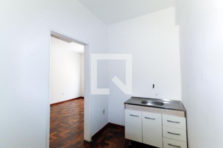 Cozinha de kitnet/studio à venda com 1 quarto, 29m² em Centro Histórico, Porto Alegre