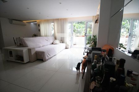 Sala de Estar de apartamento à venda com 4 quartos, 380m² em Barra da Tijuca, Rio de Janeiro