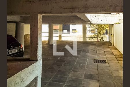 Garagem de casa à venda com 4 quartos, 534m² em Vila Assunção, Porto Alegre