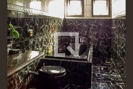 Banheiro da Suíte de casa para alugar com 4 quartos, 534m² em Vila Assunção, Porto Alegre