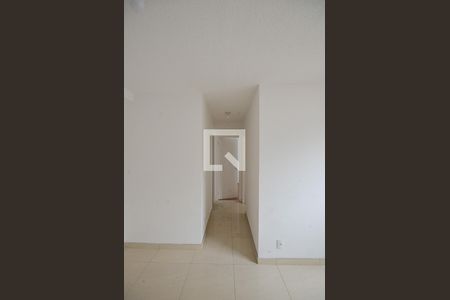 Corredor de apartamento para alugar com 2 quartos, 42m² em Jardim São Savério, São Paulo