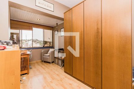 Dormitório de apartamento à venda com 3 quartos, 220m² em Menino Deus, Porto Alegre