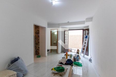 Sala de casa de condomínio para alugar com 2 quartos, 67m² em Jardim Barbacena, Cotia