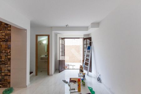 Sala de casa de condomínio para alugar com 2 quartos, 67m² em Jardim Barbacena, Cotia