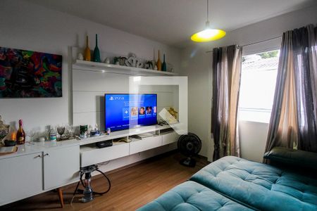 Sala de casa de condomínio para alugar com 3 quartos, 120m² em Vila Bela, São Paulo