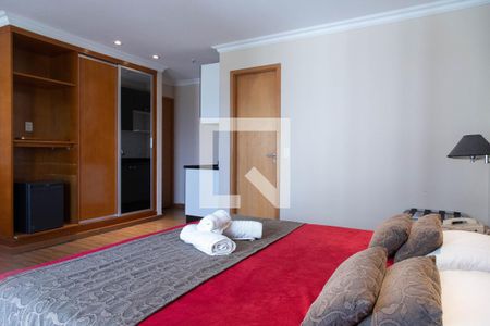 Quarto / Sala de apartamento à venda com 2 quartos, 80m² em Barra da Tijuca, Rio de Janeiro