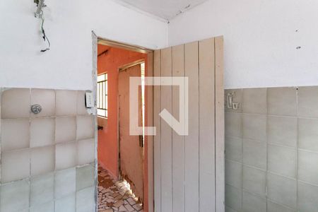 Banheiro de casa à venda com 2 quartos, 360m² em Floramar, Belo Horizonte