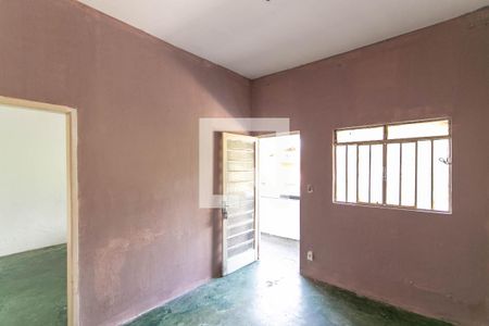 Sala de casa para alugar com 2 quartos, 360m² em Floramar, Belo Horizonte