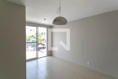 Sala de apartamento para alugar com 3 quartos, 84m² em Piratininga (venda Nova), Belo Horizonte