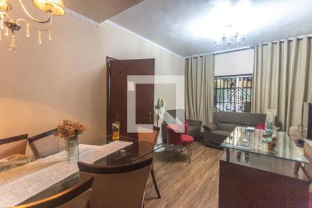 Sala de estar de casa à venda com 3 quartos, 163m² em Nova Petrópolis, São Bernardo do Campo