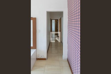 Sala - Corredor de apartamento para alugar com 3 quartos, 100m² em Penha, Rio de Janeiro