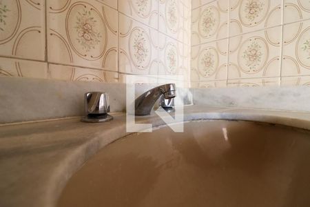 Lavabo de apartamento para alugar com 2 quartos, 86m² em Maracanã, Rio de Janeiro