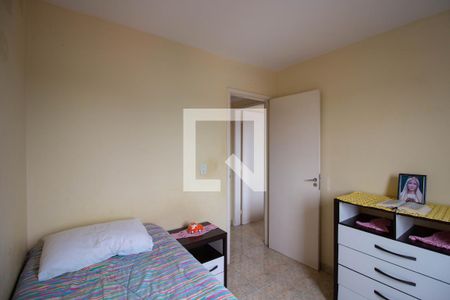 Quarto 2 de apartamento à venda com 3 quartos, 70m² em Vila Taquari, São Paulo