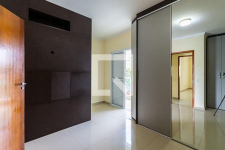 Suíte 1 de casa à venda com 2 quartos, 100m² em Vila Guilhermina, São Paulo