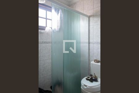 banheiro quarto 1 de casa para alugar com 3 quartos, 150m² em Parque São Domingos, São Paulo