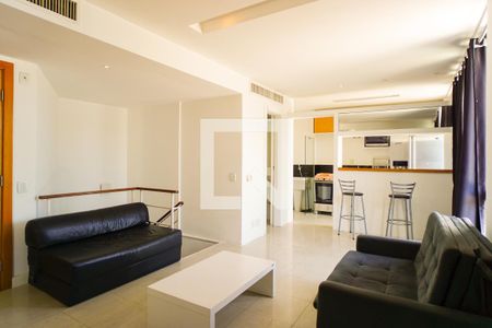 Sala/Cozinha de apartamento à venda com 1 quarto, 111m² em Barra da Tijuca, Rio de Janeiro