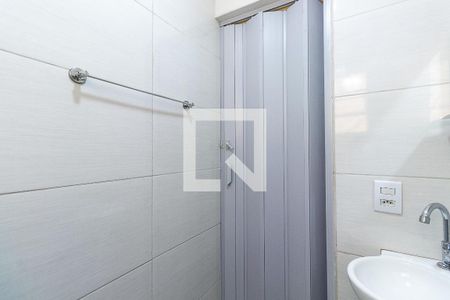 Banheiro de apartamento para alugar com 1 quarto, 12m² em Cangaiba, São Paulo