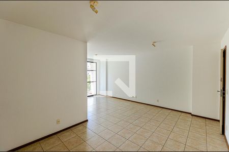 Apartamento à venda com 170m², 4 quartos e 2 vagasSala