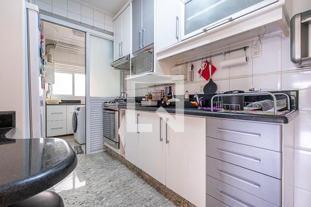 Cozinha de apartamento para alugar com 3 quartos, 90m² em Pinheiros, São Paulo