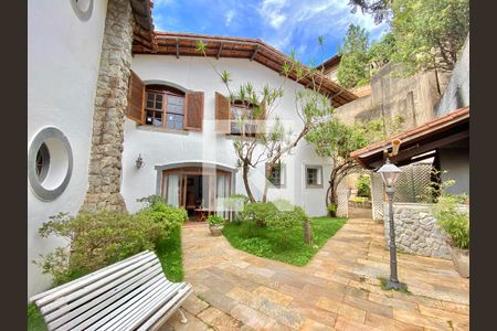 Casa à venda com 5 quartos, 700m² em Mangabeiras, Belo Horizonte