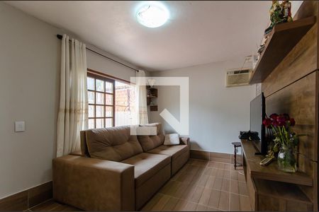 Sala de Estar de casa à venda com 3 quartos, 135m² em Vila Nova, Porto Alegre