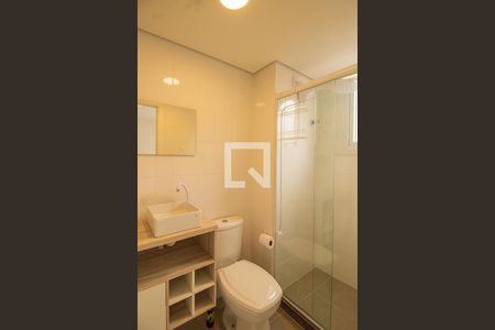 Banheiro de kitnet/studio à venda com 1 quarto, 33m² em Centro Histórico, Porto Alegre