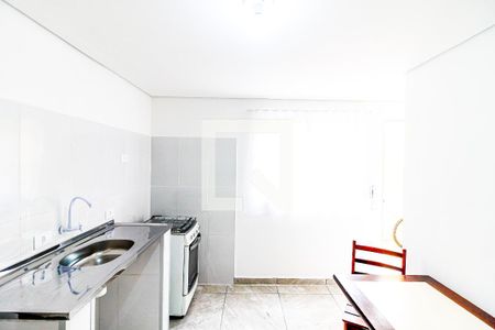 Cozinha de kitnet/studio para alugar com 1 quarto, 35m² em Jardim Promissão, São Paulo