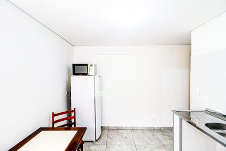 Cozinha de kitnet/studio para alugar com 1 quarto, 35m² em Jardim Promissão, São Paulo