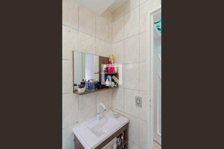 Banheiro de apartamento para alugar com 2 quartos, 49m² em Ferrazópolis, São Bernardo do Campo