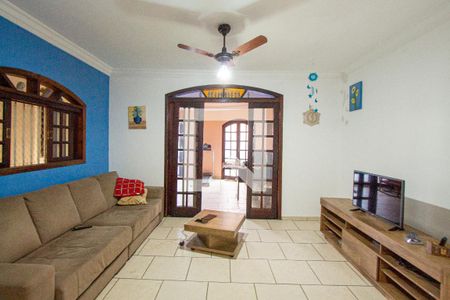 Sala de Visita de casa à venda com 3 quartos, 330m² em Quitaúna, Osasco