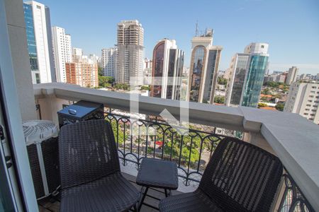 Varanda  de apartamento à venda com 1 quarto, 46m² em Campo Belo, São Paulo