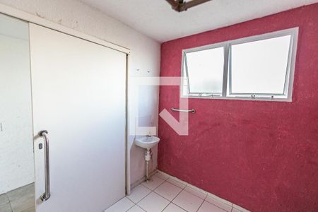 Banheiro de apartamento para alugar com 1 quarto, 45m² em Hípica, Porto Alegre