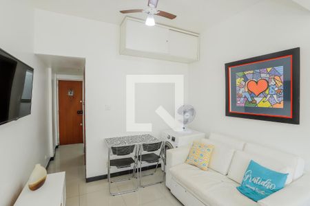 Sala de apartamento à venda com 1 quarto, 30m² em Copacabana, Rio de Janeiro