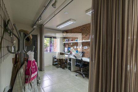 Escritorio de casa à venda com 2 quartos, 170m² em São João, Porto Alegre