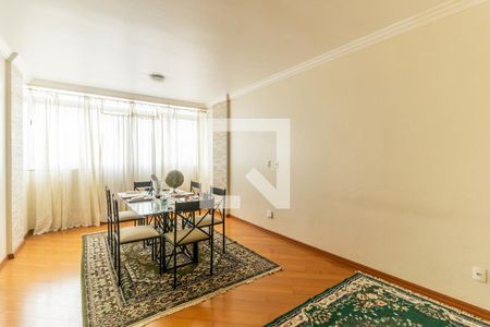 Apartamento à venda com 100m², 2 quartos e sem vagaSala