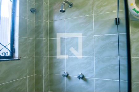 Casa de condomínio à venda com 300m², 4 quartos e 4 vagas Casa de condomínio à venda com 300m², 4 quartos e 4 vagasQuarto 3 - Suite