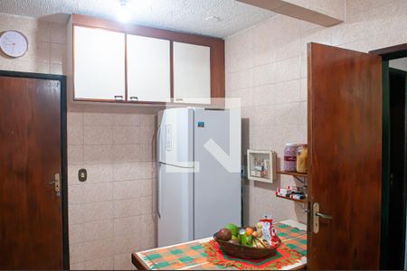 Casa de condomínio à venda com 300m², 4 quartos e 4 vagas Casa de condomínio à venda com 300m², 4 quartos e 4 vagasCozinha