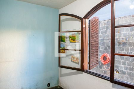 Casa de condomínio à venda com 300m², 4 quartos e 4 vagas Casa de condomínio à venda com 300m², 4 quartos e 4 vagasQuarto 2