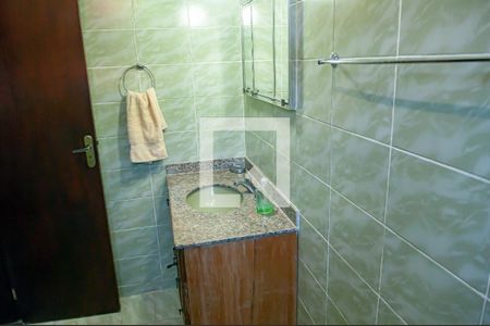 Casa de condomínio à venda com 300m², 4 quartos e 4 vagas Casa de condomínio à venda com 300m², 4 quartos e 4 vagasQuarto 3 - Suite