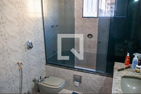 Casa de condomínio à venda com 300m², 4 quartos e 4 vagas Casa de condomínio à venda com 300m², 4 quartos e 4 vagasQuarto 4 - Suite