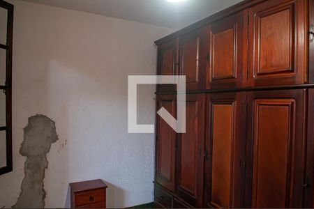 Casa de condomínio à venda com 300m², 4 quartos e 4 vagas Casa de condomínio à venda com 300m², 4 quartos e 4 vagasQuarto 3 - Suite